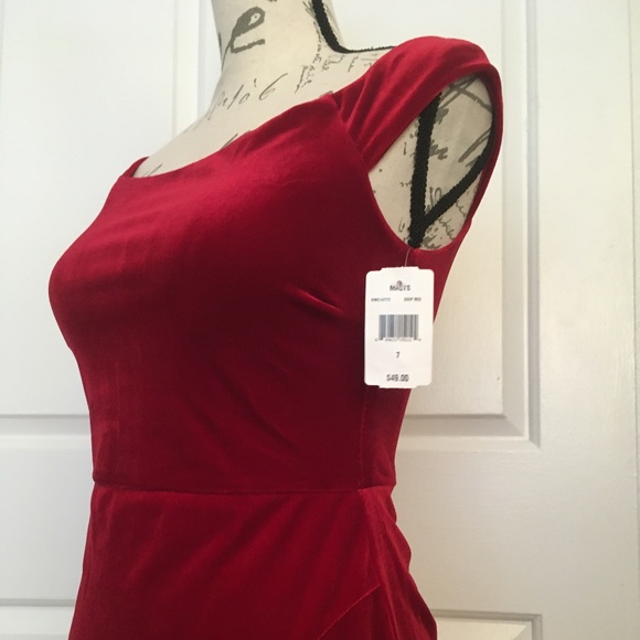 NWT! Gorgeous Red Velvet Off-shoulder Dress - Picture 4 of 9